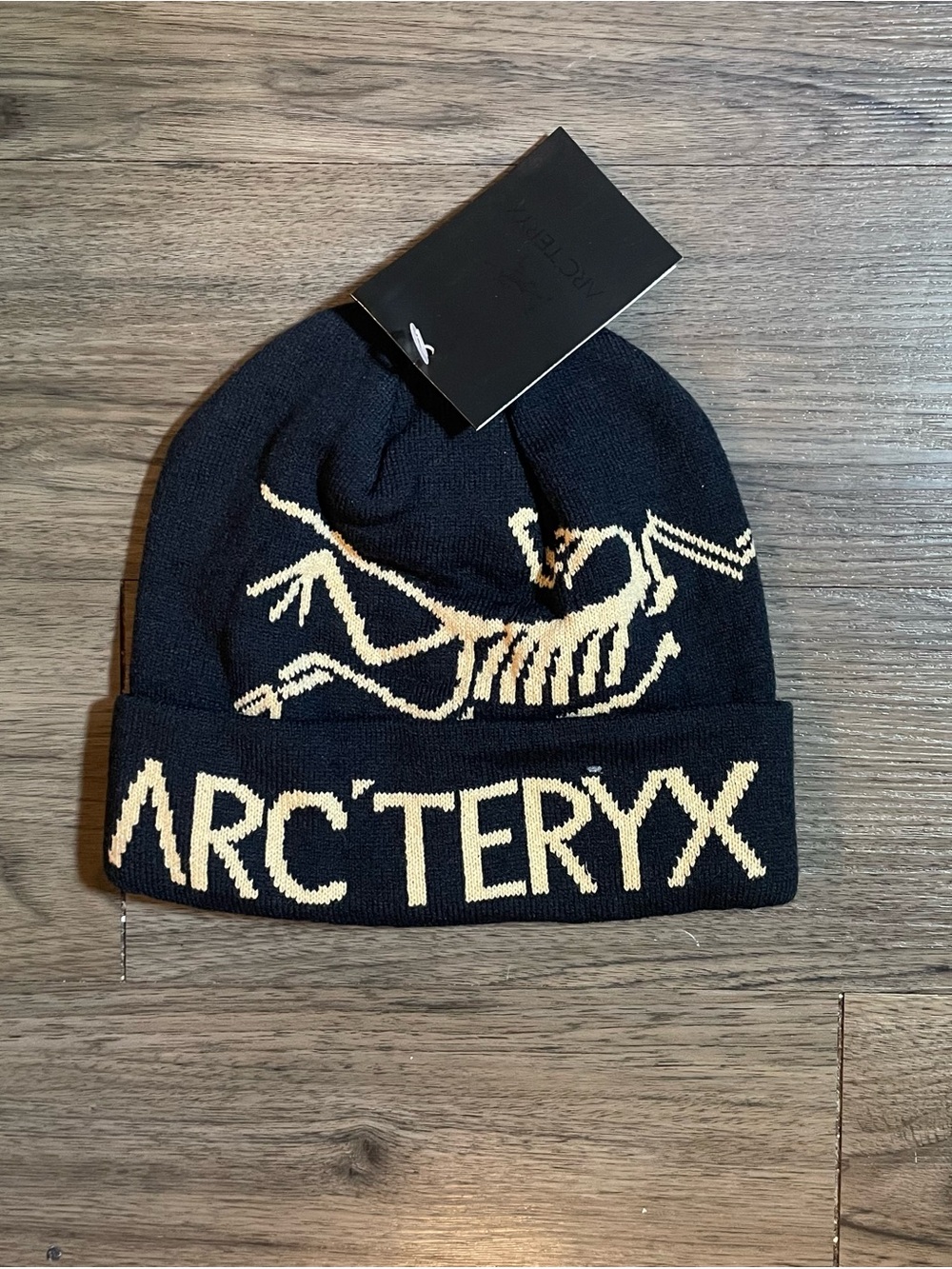 Arc'teryx Black and Cream Logo Knit Cuff Beanie